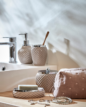 BADESERIER TILBUD - Spar 40% - Lene Bjerre