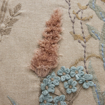 Ingrid pudebetræk sand 50x50 blomster LENE BJERRE