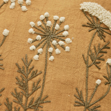 Emilde pudebetræk 50x50 cm. okker 100% bomuld LENE BJERRE