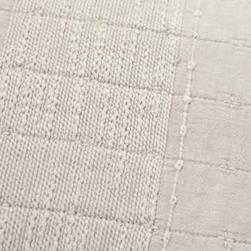 Isadora sengetæppe 260x240 cm. sand LENE BJERRE