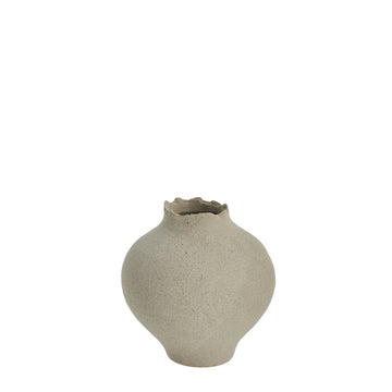 Hesille vase H16,5 cm. sand keramik LENE BJERRE