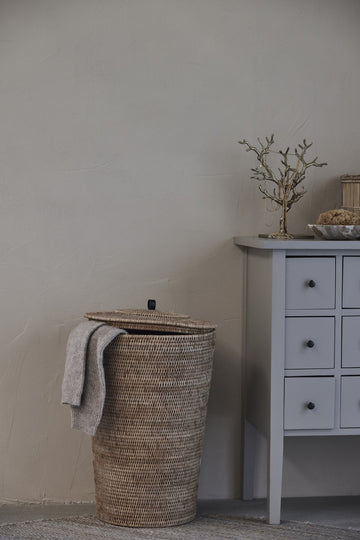 Tressa smykkeholder lys guld 33 cm. LENE BJERRE