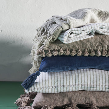 Olivia pudebetræk 60x60 cm. sand stribet LENE BJERRE