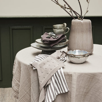 Caia viskestykke 37x50 cm. taupe LENE BJERRE