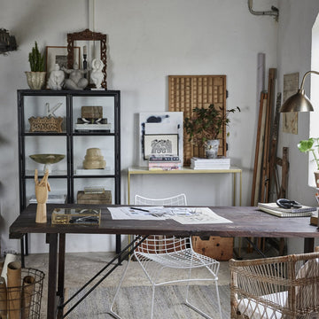 Ellivia guldskål på marmorfod ø31 cm. LENE BJERRE