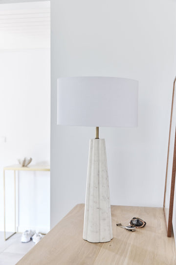 Sophie bordlampe 66x33 cm. hvid marmor LENE BJERRE