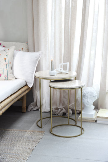 Sielle figur kvinde m. blomster 31 cm. hvid LENE BJERRE