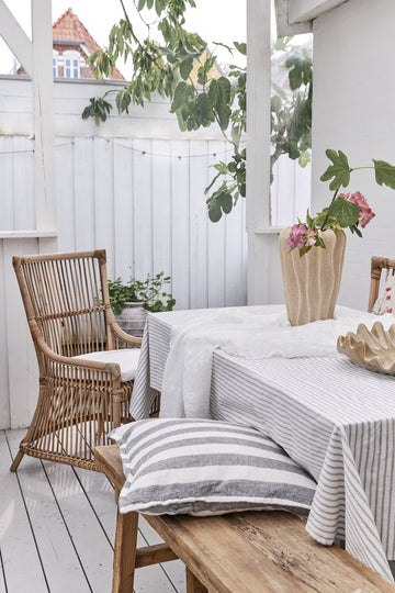 Olivia dug 220x140 cm. beige stribet LENE BJERRE