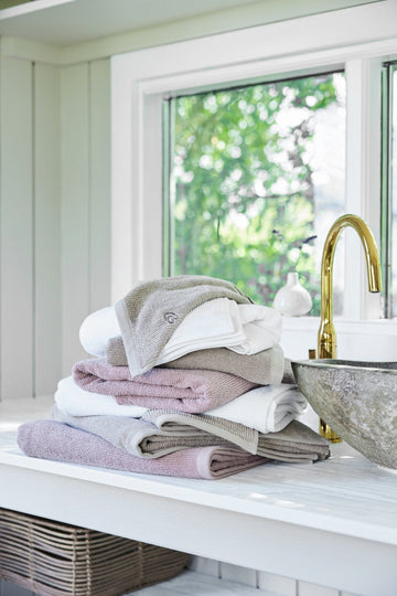 Molli badehåndklæde 140x70 cm. hvid LENE BJERRE