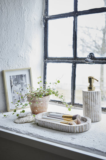 Eliana bakke 25x12,5 cm. sand marmor LENE BJERRE