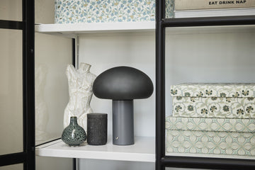 Helissia dekoration H26,5 cm. hvid keramik LENE BJERRE