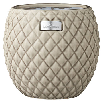 Rosabelle skjuler 18 cm. LENE BJERRE