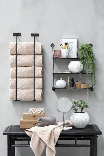 Dana håndklædeholder 77x9 cm. lys guld LENE BJERRE