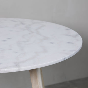 Ellie spisebord marmor Ø100 cm. LENE BJERRE