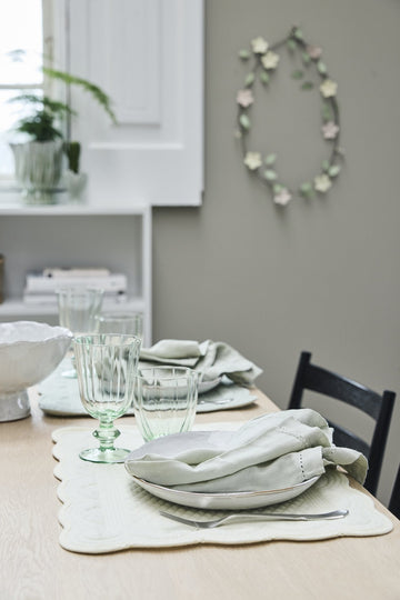 Hydrenia krans 37.0x37.0x51.0 cm. Lene Bjerre Design DK