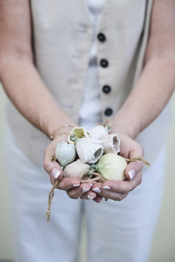 Dehlia sæt med 3 blomsterophæng i off-white Lene Bjerre Design DK
