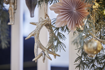 Nuttia nøddeknækker H10 cm. lys guld Lene Bjerre Design DK