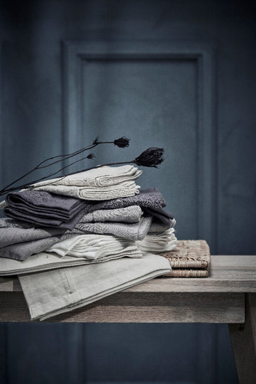 Ellie bænk 45x30 cm. White wash egetræ LENE BJERRE